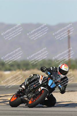 media/Oct-13-2025-Moto Forza (Mon) [[a66d839500]]/2-A Group/Session 3 (Turn 16)/